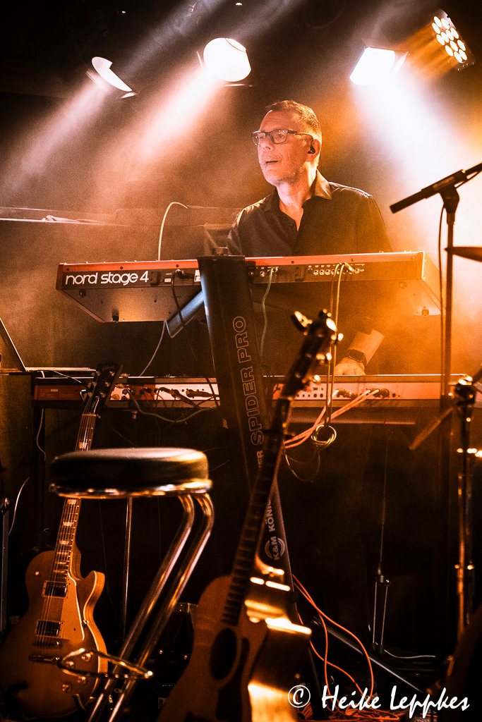 Nextlevel live im Parkhaus Meiderich – Keyboarder auf der Bühne
